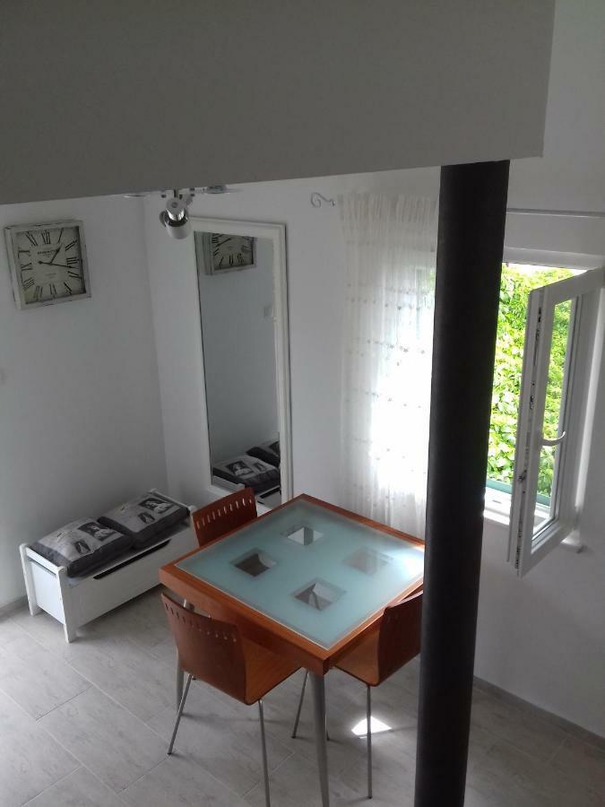 Apartman Nena Appartement Slatine Buitenkant foto