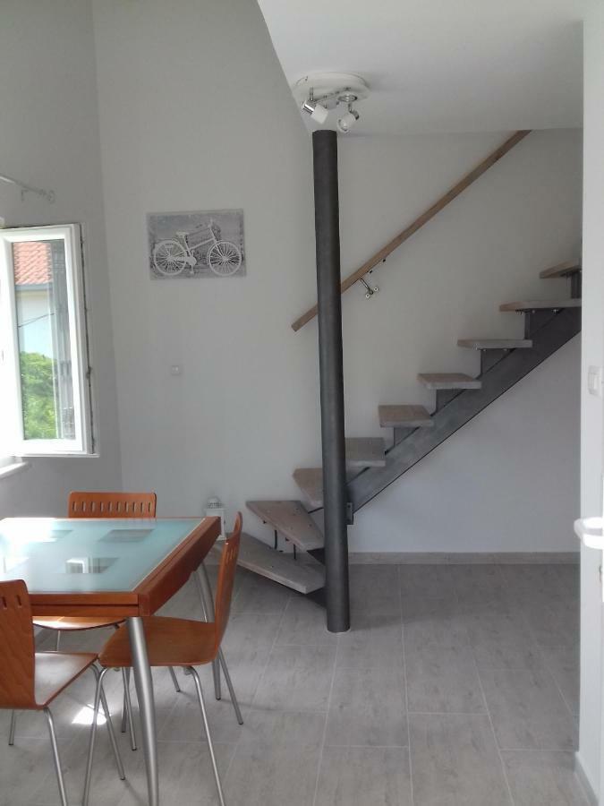 Apartman Nena Appartement Slatine Buitenkant foto